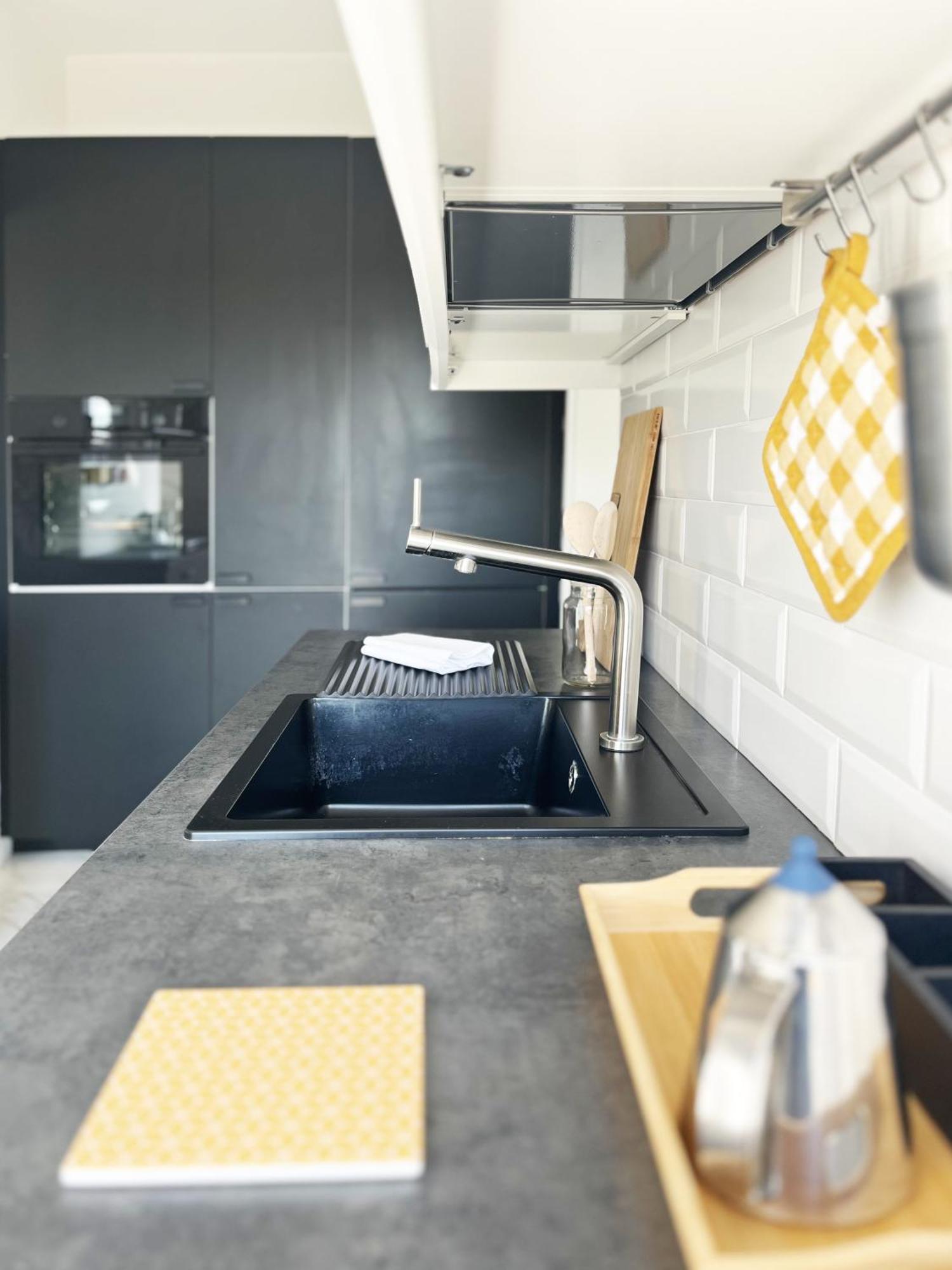 Yellow Sweet Apartment